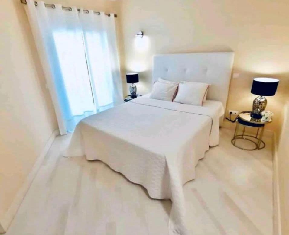 Beach & Sea Apt, Fast Wifi, Airco, Private Parking And Pool بورتيماو المظهر الخارجي الصورة