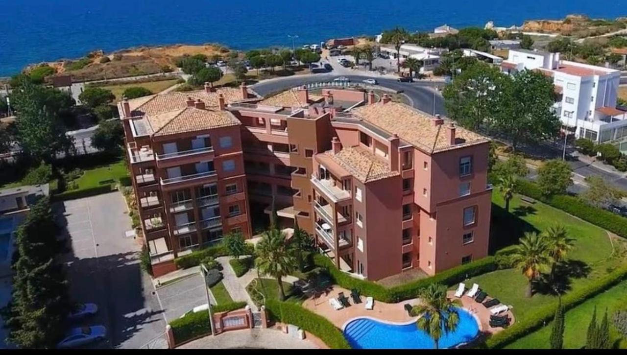 Beach & Sea Apt, Fast Wifi, Airco, Private Parking And Pool بورتيماو المظهر الخارجي الصورة